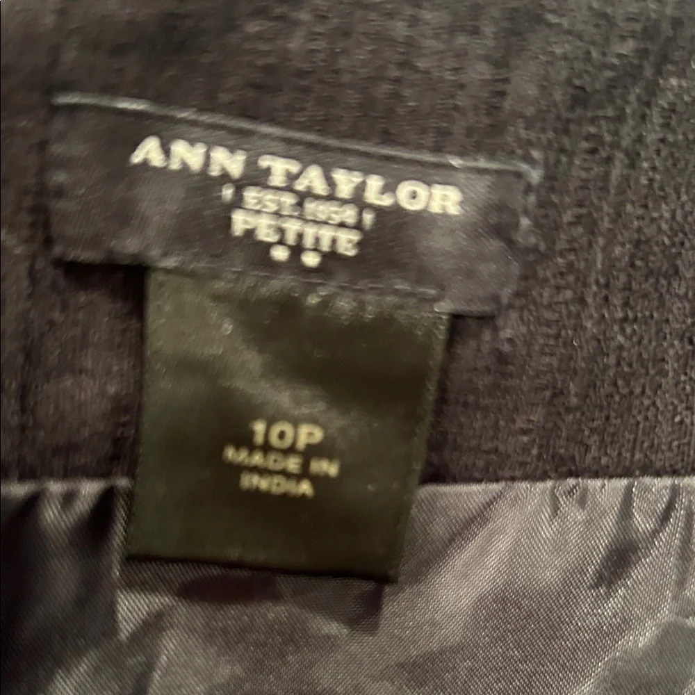 Ann Taylor | Skirts | Ann Taylor Black And White Vine Skirt | Poshmark